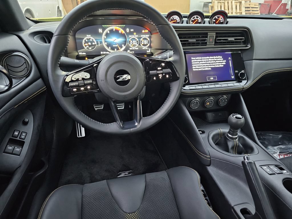 Used 2023 Nissan Z w/ Floor Mat Package (L93) RWD image 18