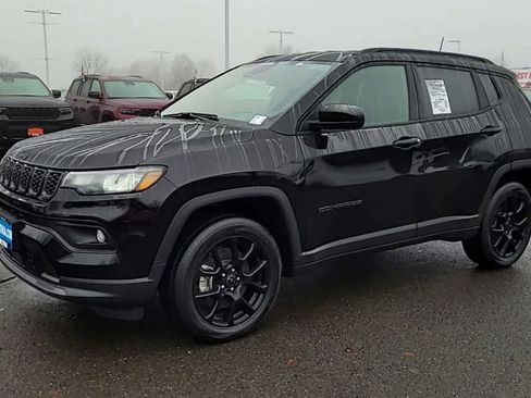 New 2026 Jeep Compass Latitude AWD/4WD image 4