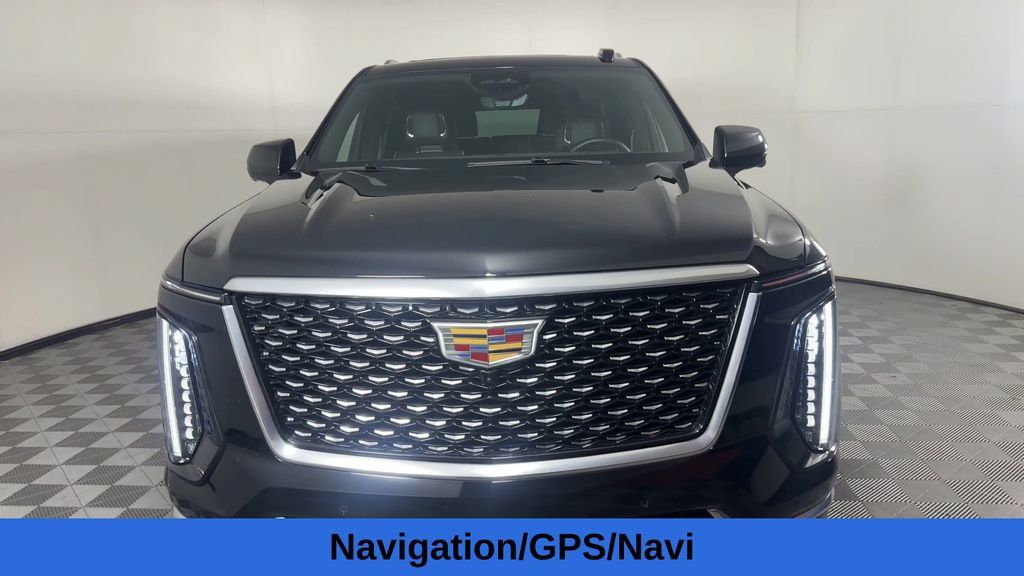 Used 2025 Cadillac Escalade Premium Luxury AWD/4WD image 5