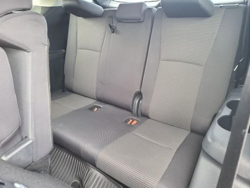 Used 2024 Toyota Highlander LE image 17