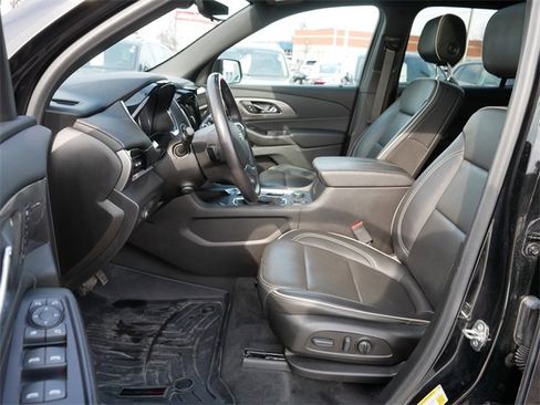 Used 2022 Chevrolet Traverse Premier w/ Redline Edition image 13