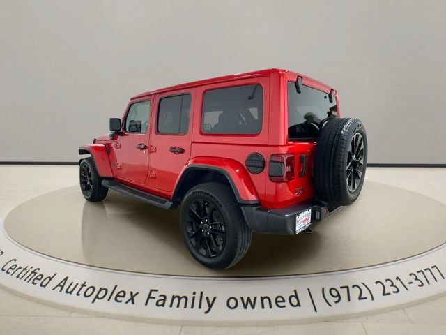 Used 2025 Jeep Wrangler Unlimited Sahara w/ Safety Group AWD/4WD image 3