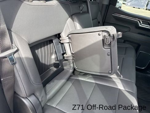 Used 2025 Chevrolet Silverado 1500 LTZ AWD/4WD image 32