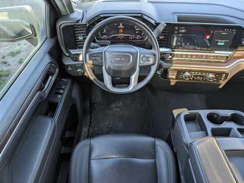 Used 2025 GMC Sierra 1500 SLT RWD image 7
