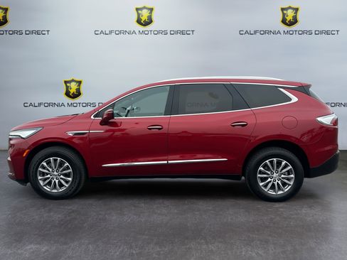 Used 2024 Buick Enclave Premium image 2