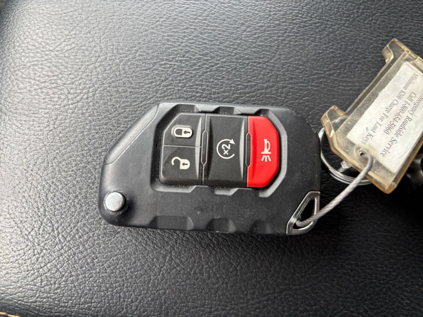 Used 2025 Jeep Wrangler Unlimited Sahara AWD/4WD image 20