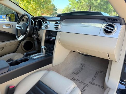 Used 2007 Ford Mustang GT image 23