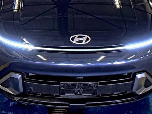 Certified 2024 Hyundai Kona SEL w/ Convenience Package image 11