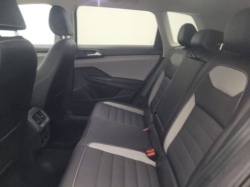 Used 2022 Volkswagen Taos SEL w/ Panoramic Sunroof Package FWD image 18