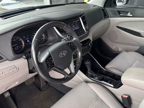 Used 2016 Hyundai Tucson Sport image 7