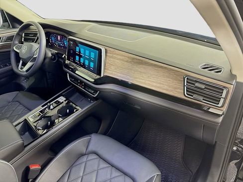 New 2026 Volkswagen Atlas SEL Premium R-Line image 32