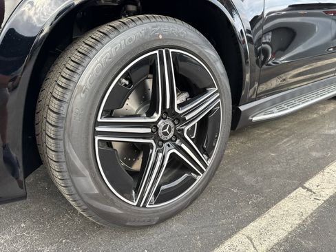New 2026 Mercedes-Benz GLE 450 4MATIC image 7