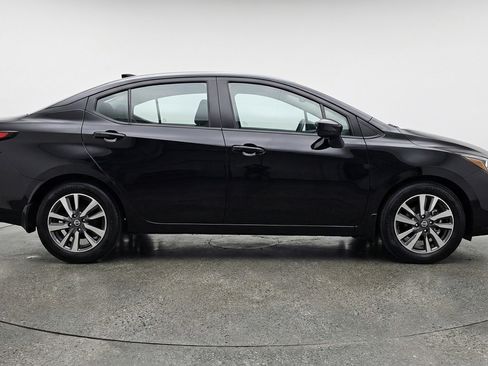 Used 2025 Nissan Versa SV FWD image 11