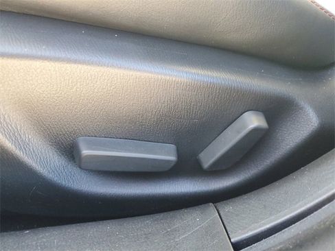 Used 2018 MAZDA MAZDA3 Grand Touring image 19