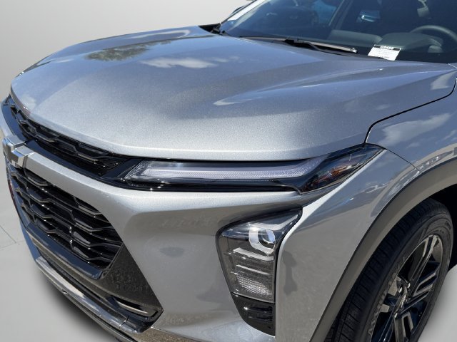New 2026 Chevrolet Trax LS FWD image 13