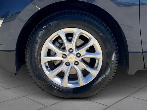 Used 2019 Chevrolet Equinox LS image 11