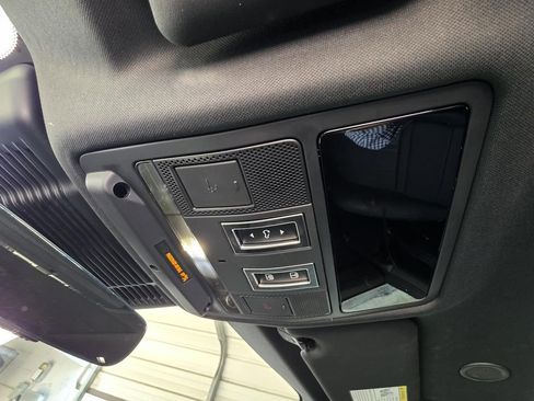 Used 2024 Land Rover Range Rover Evoque S AWD/4WD image 29