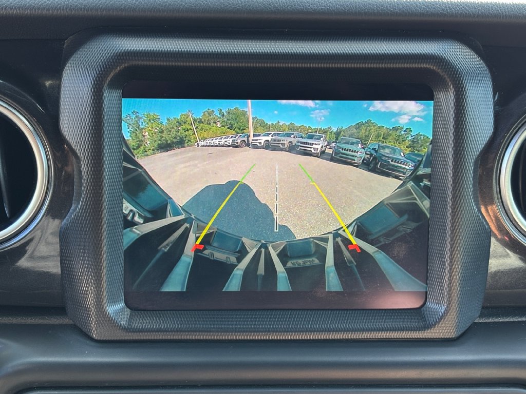 Used 2023 Jeep Wrangler Unlimited Rubicon 392 AWD/4WD image 26