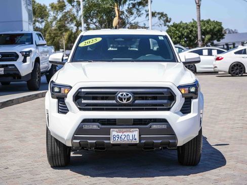 Certified 2025 Toyota Tacoma SR5 AWD/4WD image 2