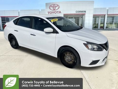 Used 2019 Nissan Sentra S image 7