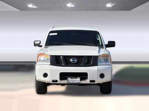 Used 2010 Nissan Titan XE w/ XE Popular Equipment Pkg image 5