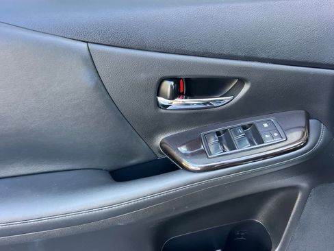 Used 2010 Lexus HS 250h w/ Touring Pkg FWD image 12