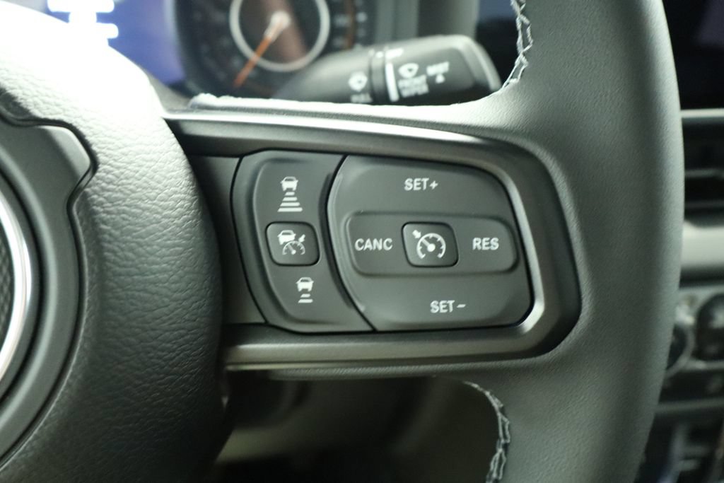 New 2026 Jeep Gladiator Rubicon AWD/4WD image 32