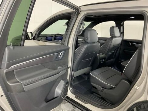 New 2026 Buick Enclave Sport Touring w/ Super Cruise Package AWD/4WD image 35