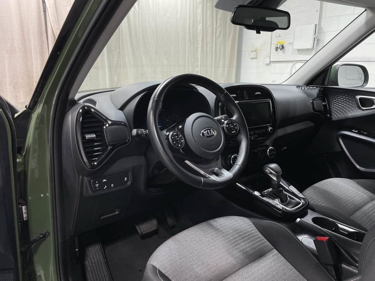Used 2020 Kia Soul EX FWD image 9