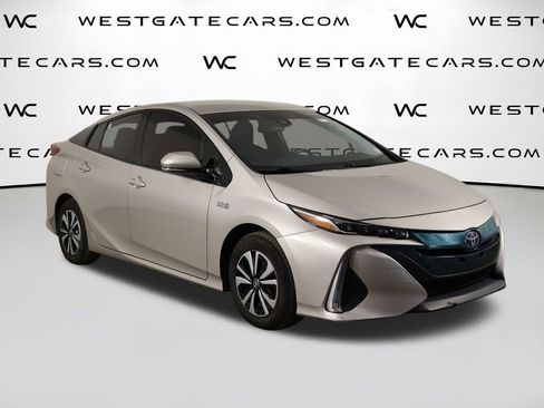 Used 2017 Toyota Prius Prime Premium FWD image 48