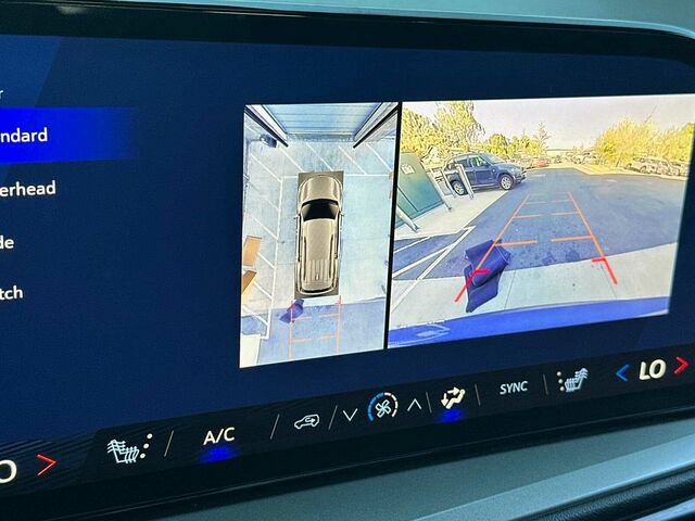 Used 2026 Chevrolet Traverse LT w/ Driver Confidence Package AWD/4WD image 25