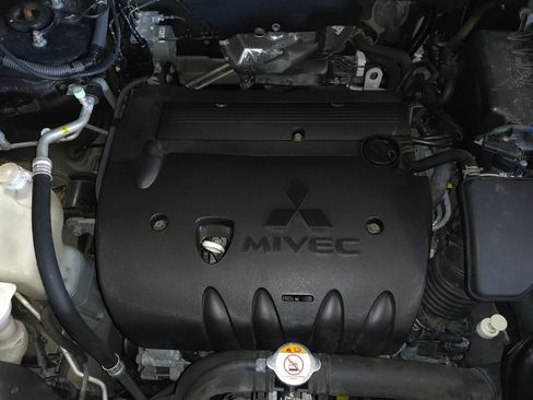Used 2017 Mitsubishi Outlander Sport SE FWD image 30