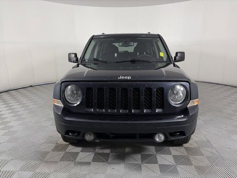 Used 2014 Jeep Patriot Sport w/ Power Value Group image 2