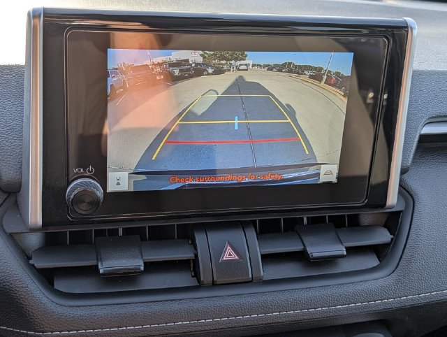 Used 2025 Toyota RAV4 LE FWD image 18