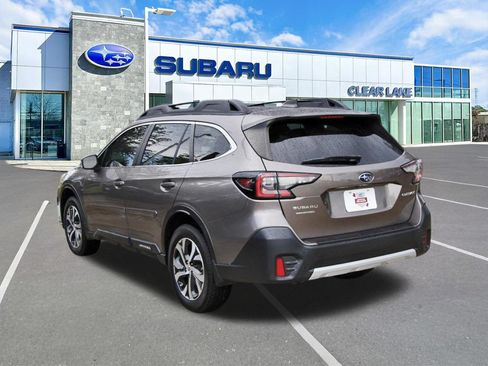 Used 2022 Subaru Outback Limited AWD/4WD image 4