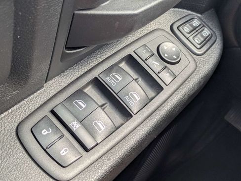 Used 2023 RAM 3500 Tradesman w/ Chrome Appearance Group AWD/4WD image 24
