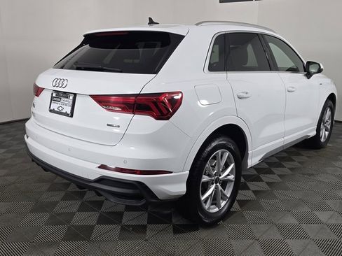 Used 2025 Audi Q3 2.0T Premium image 6