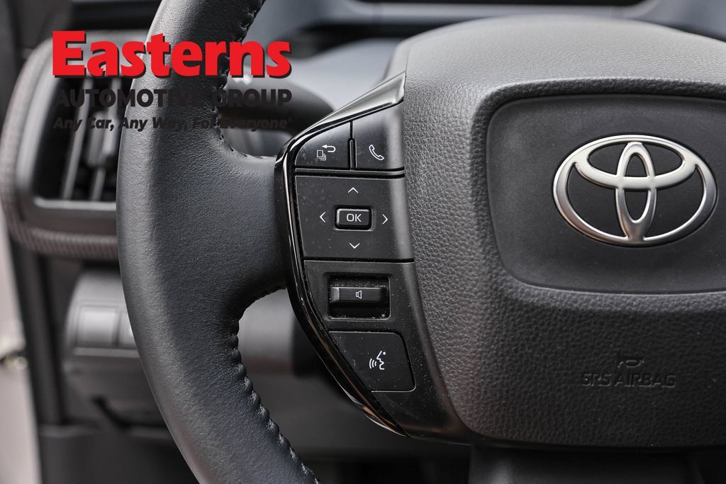 Used 2024 Toyota bZ4X FWD image 15
