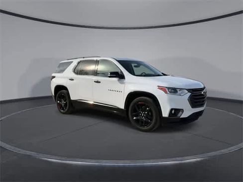 Used 2019 Chevrolet Traverse Premier w/ Redline Edition image 2