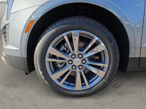 New 2025 Cadillac XT5 Premium Luxury image 14