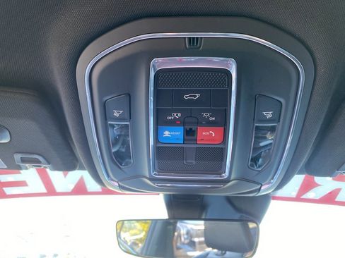 Used 2022 Jeep Grand Cherokee Trailhawk image 30