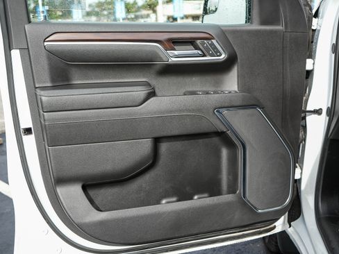 Used 2024 GMC Sierra 1500 SLT image 22