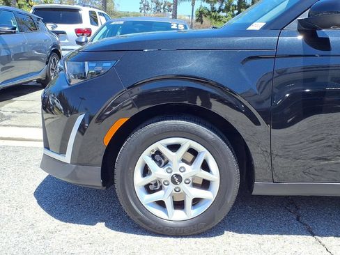 Certified 2023 Kia Soul LX w/ Option Group 015 FWD image 13