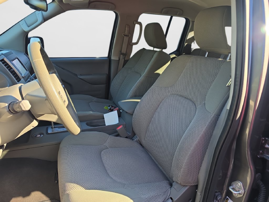 Used 2021 Nissan Frontier SV AWD/4WD image 11