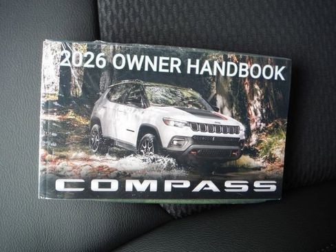 New 2026 Jeep Compass Latitude AWD/4WD image 28