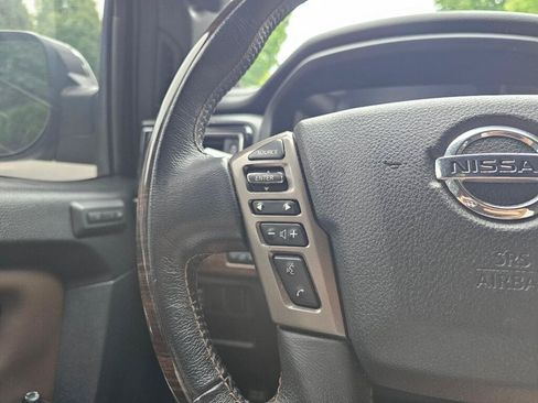 Used 2021 Nissan Titan Platinum Reserve AWD/4WD image 32
