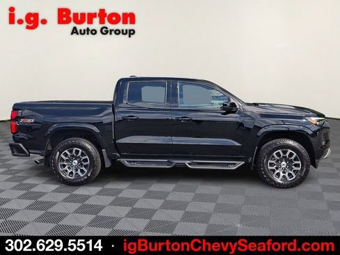 Used 2024 Chevrolet Colorado Z71 w/ Z71 Convenience Package 2 AWD/4WD image 7