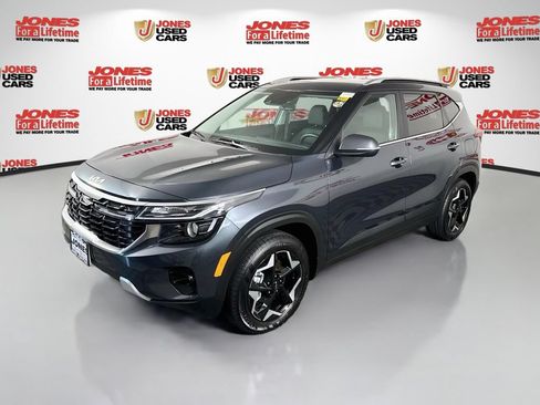 Used 2025 Kia Seltos EX AWD/4WD image 13