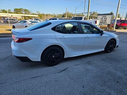Used 2026 Toyota Camry SE FWD image 15