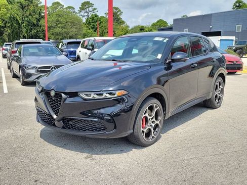 Used 2024 Alfa Romeo Tonale Veloce w/ Active Assist Package AWD/4WD image 5